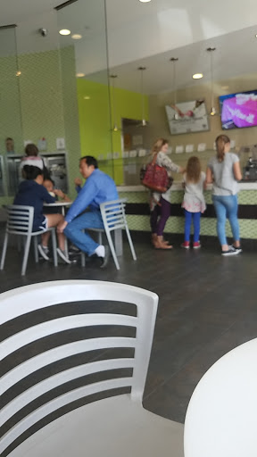 Frozen Yogurt Shop «Yogurtland», reviews and photos, 152 Sunset Dr, San Ramon, CA 94583, USA