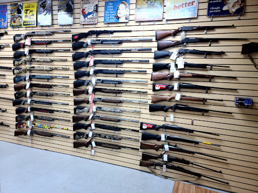 Sporting Goods Store «Buck Shot Sporting Goods», reviews and photos, 1606 IN-38, New Castle, IN 47362, USA