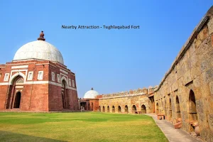 OYO Kalkaji Residency Bnb Near Lotus Temple image