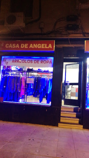 Casa De Angela Arreglo De Ropa