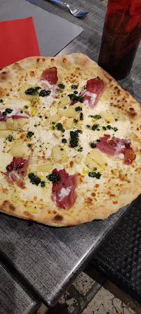 Plats et boissons du Pizzeria France Pizza à Contes - n°18