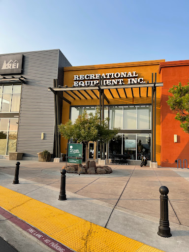 Camping Store «REI», reviews and photos, 2450 Charleston Rd, Mountain View, CA 94043, USA