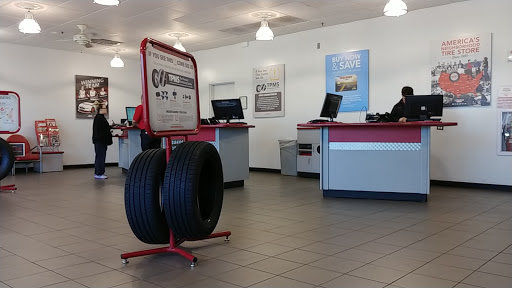 Tire Shop «Discount Tire», reviews and photos, 5505 South La Grange Road, Countryside, IL 60525, USA