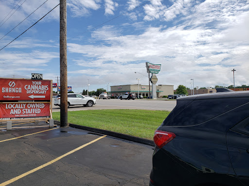 Hardware Store «Harbor Freight Tools», reviews and photos, 3909 S Campbell Ave, Springfield, MO 65807, USA