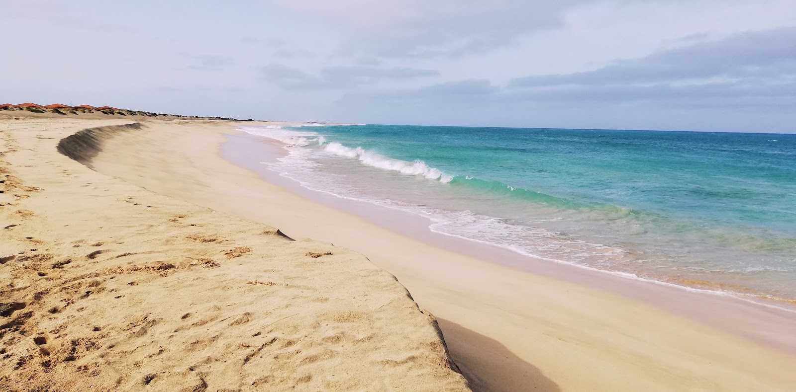 Foto van Morro Beach met helder zand oppervlakte