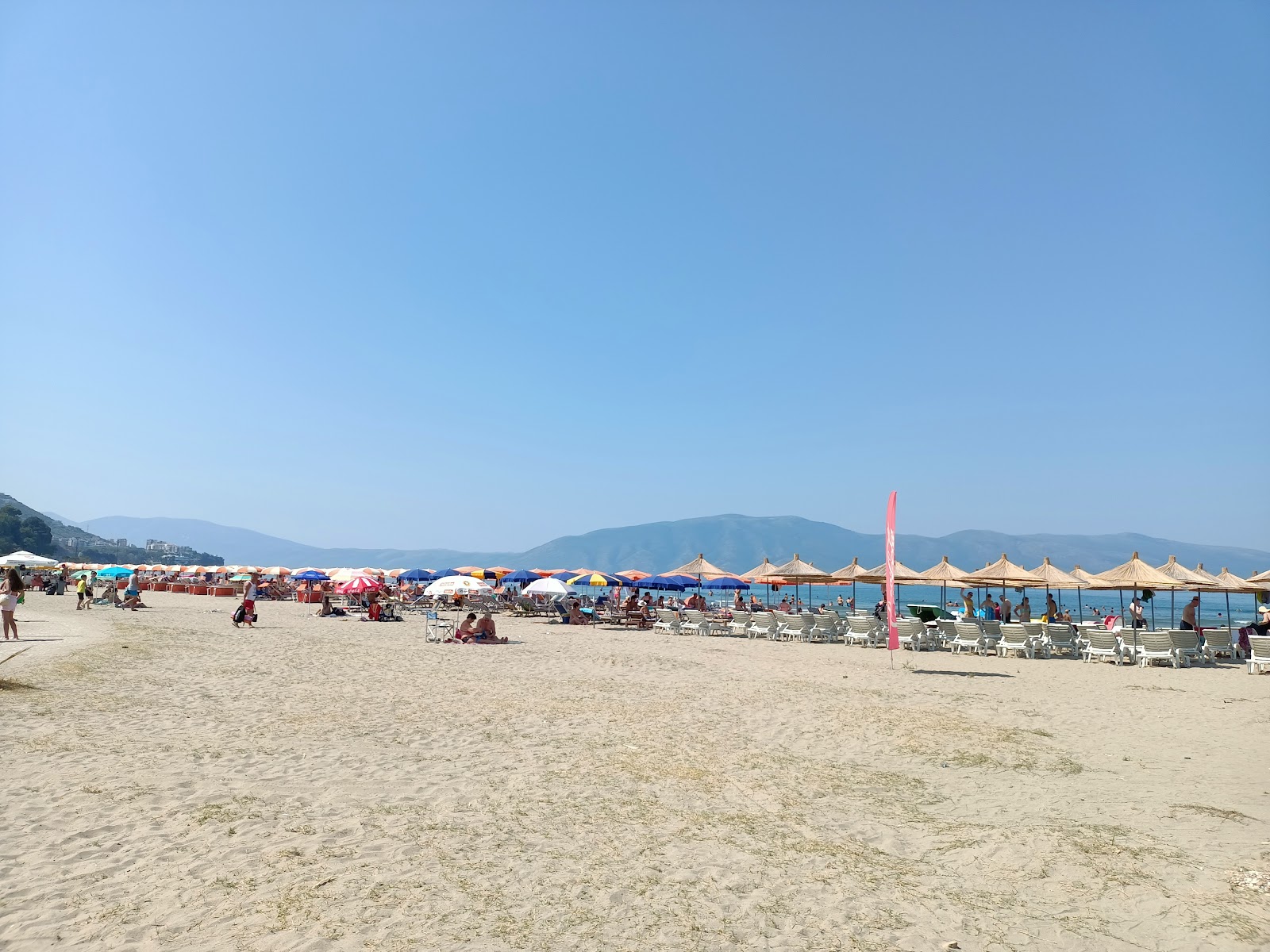 Zdjęcie Plazhi i Ri obszar udogodnień