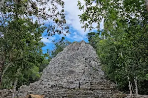 Zona arqueológica de Coba image