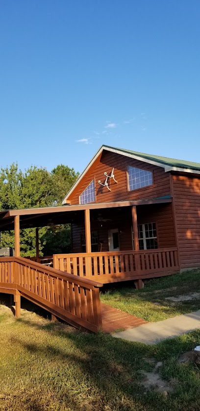 Backwoods Lodge & Cabins