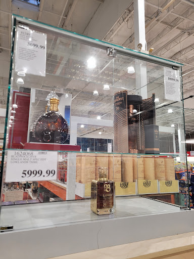 Warehouse store «Costco Wholesale», reviews and photos, 1000 N Rengstorff Ave, Mountain View, CA 94043, USA