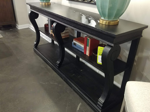 Furniture Store «Toms-Price Home Furnishings», reviews and photos, 303 E Front St, Wheaton, IL 60187, USA