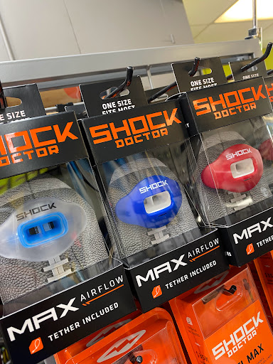 Sporting Goods Store «Play It Again Sports Los Alamitos», reviews and photos, 4141 Katella Ave, Los Alamitos, CA 90720, USA