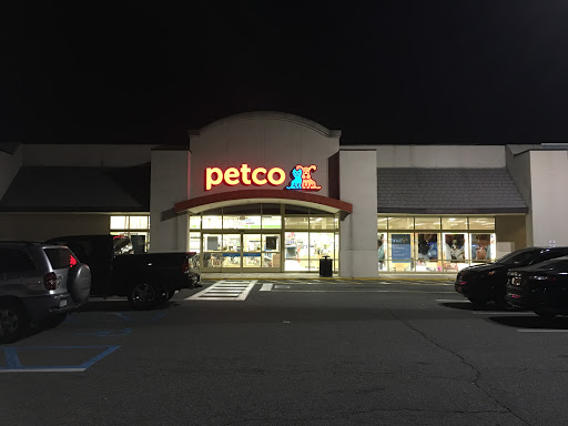 Petco Animal Supplies, 189 Old Country Rd, Carle Place, NY 11514, USA, 