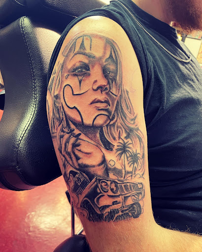 Explore mirrored tattoo ideas, creative tattoo ideas in Bellevue, available at Blak Sheep Tattoo Company