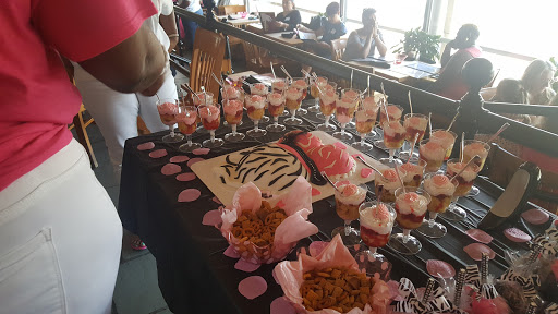 Family Restaurant «California Dreaming Restaurant», reviews and photos, 401 Main St, Columbia, SC 29201, USA