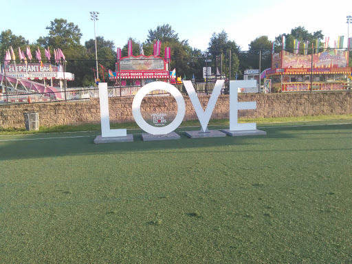 Community Center «Thomas Jefferson Community & Fitness Center», reviews and photos, 3501 2nd St S, Arlington, VA 22204, USA