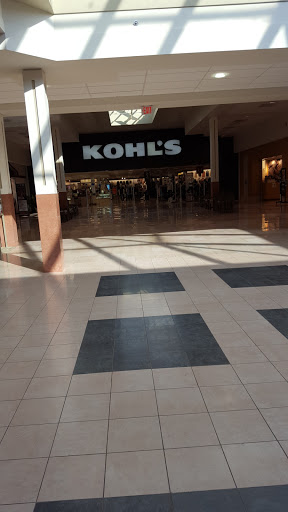 Shopping Mall «Coventry Mall», reviews and photos, 351 W Schuylkill Rd, Pottstown, PA 19465, USA