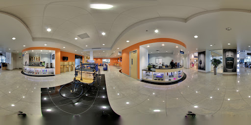 Mercedes Benz Dealer «Mercedes-Benz of Pleasanton», reviews and photos, 5885 Owens Dr, Pleasanton, CA 94588, USA