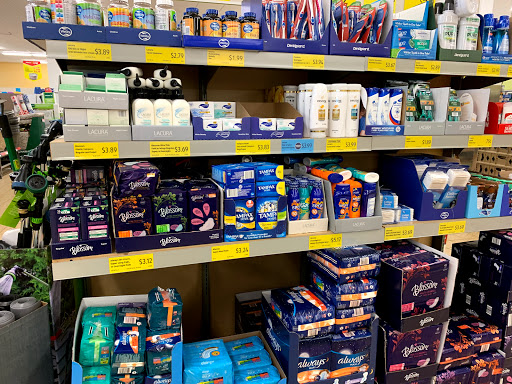 Supermarket «ALDI», reviews and photos, 22300 Lakeshore Blvd, Euclid, OH 44123, USA