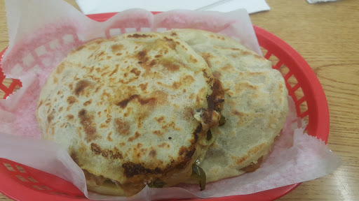 Grocery Store «La Chiquita Supermarket», reviews and photos, 3555 W 26th St, Chicago, IL 60623, USA