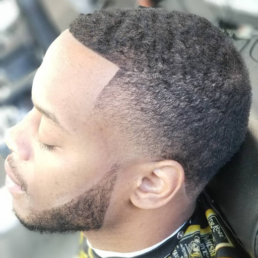 Barber Shop «Razor 1 Kutz Barbershop», reviews and photos, 7218 Montgomery Rd, Silverton, OH 45236, USA