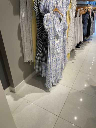 Clothing Store «F21 XXI», reviews and photos, 69 Chestnut St, Beavercreek, OH 45440, USA