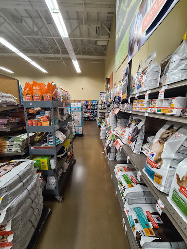 Pet Supply Store «Petco Animal Supplies», reviews and photos, 3426 Highland Ave B, National City, CA 91950, USA