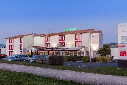 Brit Hotel Confort La Rochelle-Bistrot Les Temps Modernes 2 Rdpt de la République, 17180 Perigny