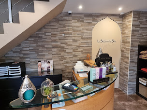 Photo n°1 de MAGICSPANAILS à Villeneuve-la-Guyard ()