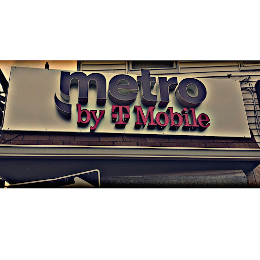 Cell Phone Store «MetroPCS Authorized Dealer», reviews and photos, 674 Main St, Paterson, NJ 07503, USA