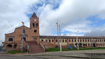 Plazoleta de las Nieves (Plaza de los Muiscas)