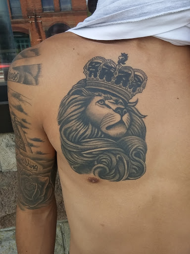 Tattoo Shop «Six1Six Tattoo Studio», reviews and photos, 526 Leonard St NW, Grand Rapids, MI 49504, USA