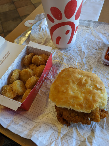 Fast Food Restaurant «Chick-fil-A», reviews and photos, 9331 E Arapahoe Rd, Greenwood Village, CO 80112, USA