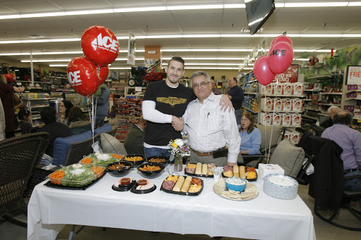 Hardware Store «Roselle Ace Hardware», reviews and photos, 821 E Nerge Rd, Roselle, IL 60172, USA