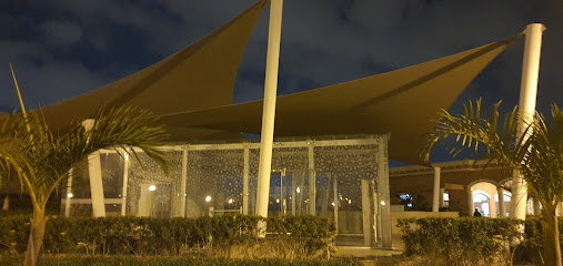 Golf Club Mosque