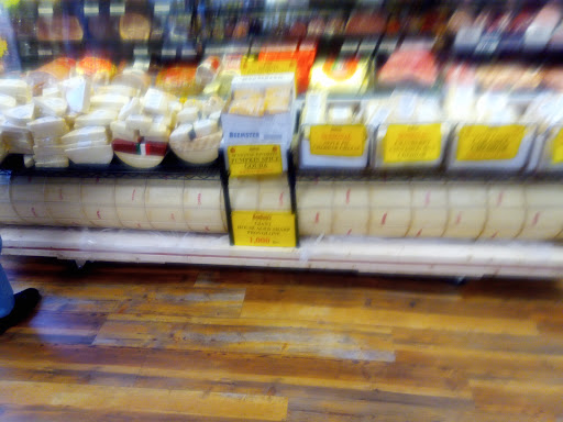Market «Bagliani’s Food Market», reviews and photos, 417 12th St, Hammonton, NJ 08037, USA