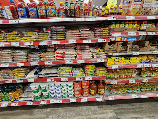 Grocery Store «Save-A-Lot», reviews and photos, 210 N Lake St, Aurora, IL 60506, USA