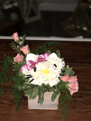 Florist «Open Air Designs - Florist | Wedding Planning | Gifts», reviews and photos, 607 N Myrtle Ave, Clearwater, FL 33755, USA