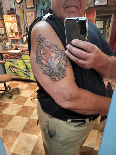 Tattoo Shop «Wandering Canvas Tattoo», reviews and photos, 40 W Main St, Dallastown, PA 17313, USA