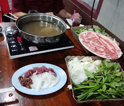 น้อยแจ่วฮ้อน-หมูจุ่ม photo