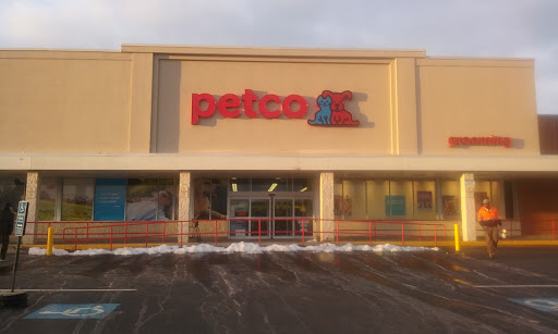 Pet Supply Store «Petco Animal Supplies», reviews and photos, 816 Washington St, Middletown, CT 06457, USA