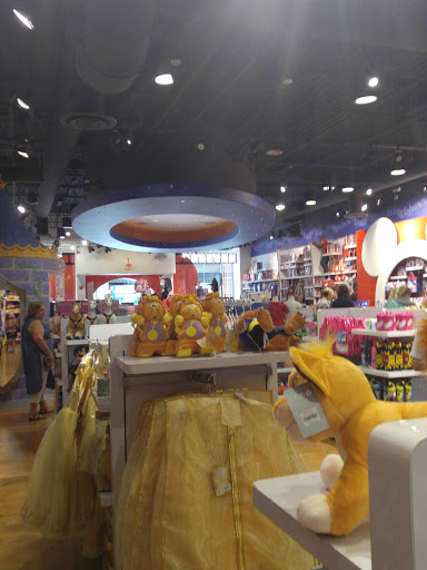 Toy Store «Disney Store», reviews and photos, 7600 Kingston Pike, Knoxville, TN 37919, USA