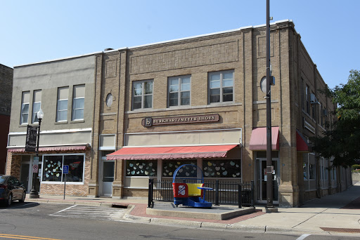 Burkhartzmeyer Shoes, 128 Central Ave N, Faribault, MN 55021, USA, 