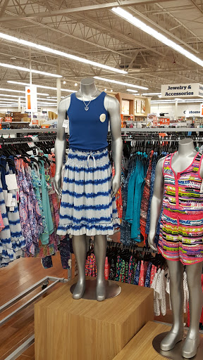 Grocery Store «Meijer», reviews and photos, 171 W Town Square Way, Oak Creek, WI 53154, USA