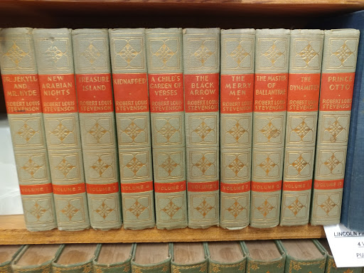 Used Book Store «Winston Smith Books», reviews and photos, 933 Lincoln Way, Auburn, CA 95603, USA