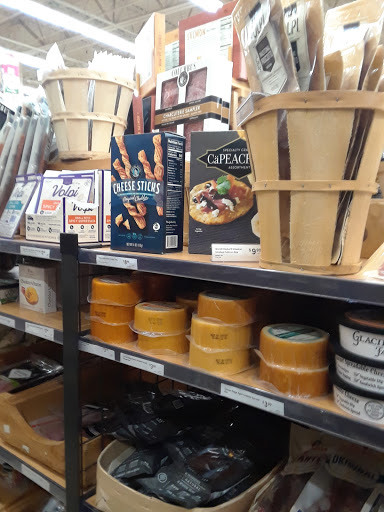 Furniture Store «Cost Plus World Market», reviews and photos, 2155 W 22nd St #500, Oak Brook, IL 60523, USA