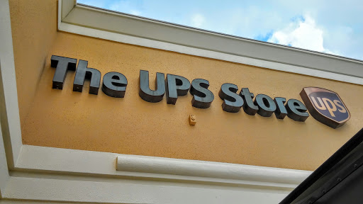 Shipping and Mailing Service «The UPS Store», reviews and photos, 16850 Collins Ave #112, Sunny Isles Beach, FL 33160, USA