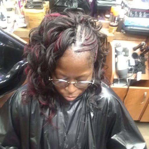 Beauty Salon «Sola Salon Studios», reviews and photos, 6994 Heisley Rd, Mentor, OH 44060, USA