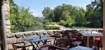 Atmosphère du Restaurant Guinguette Moulin Roc Tombé à Saint-Ambroix - n°13