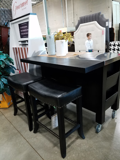 Furniture Store «Toms-Price Furniture Outlet», reviews and photos, 279 Madsen Dr #103, Bloomingdale, IL 60108, USA