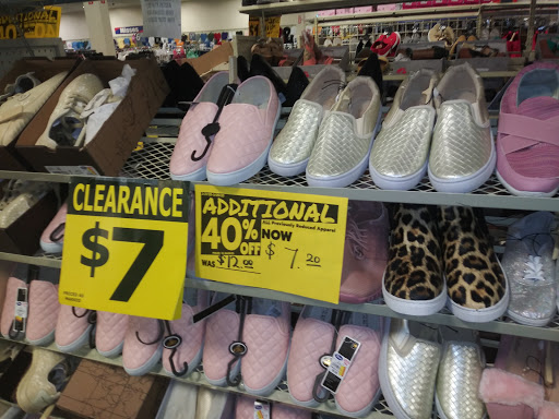 Discount Store «Roses», reviews and photos, 501 Adams Ave, Philadelphia, PA 19120, USA